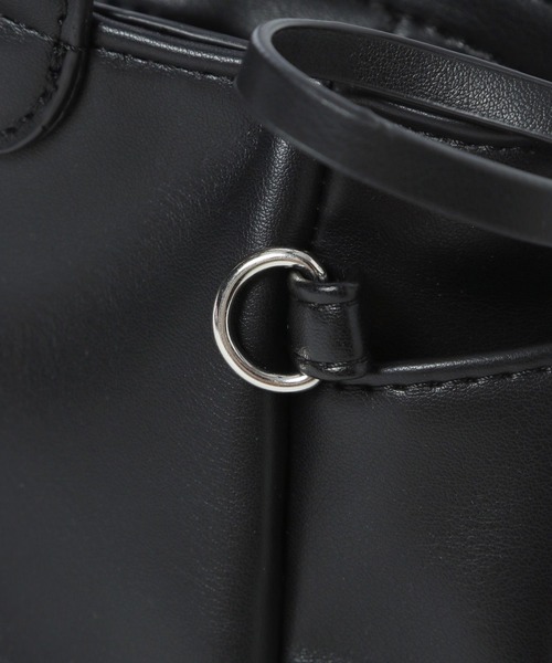 tiny tiny（ティニーティニー）の「サイドリボンバッグ[tiny tiny(ティニーティニー)]（ボストンバッグ・レディース・キャメル/ボルドー/ブラック・0）」の10枚目の写真