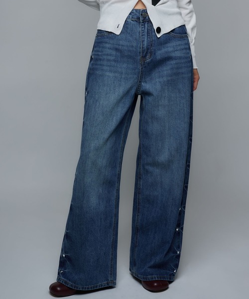 Narcissus（ナルシス）の「ハートスタッズデニムパンツ/フレアデニム《動画あり》（デニムパンツ・レディース・ブルー・FREE）」の3枚目の写真