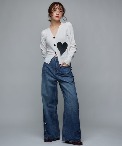 Narcissus（ナルシス）の「ハートスタッズデニムパンツ/フレアデニム《動画あり》（デニムパンツ・レディース・ブルー・FREE）」の4枚目の写真