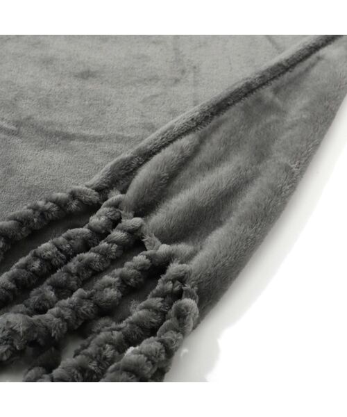 Francfranc（フランフラン）の「ゴーディス なめらか スロー（ひざ掛け） 1500×800 ダークグレー（寝具・レディース・ダークグレー・FREE）」の3枚目の写真