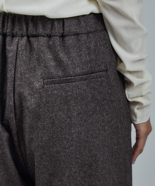 SALON adam et rope'（サロン アダム エ ロペ）の「【WEB限定】ウォッシャブルウールカシミヤワイドパンツ（その他パンツ・レディース・ブラック/ブラウン/グレー・M/S）」の21枚目の写真
