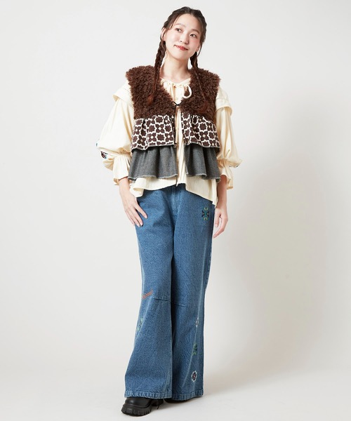 チャイハネ(チャイハネ)の「【チャイハネ】ディルバル ベルボトム風デニムパンツ(デニムパンツ・レディース・ダークブルー/ライトブルー・FREE)」の11枚目の写真