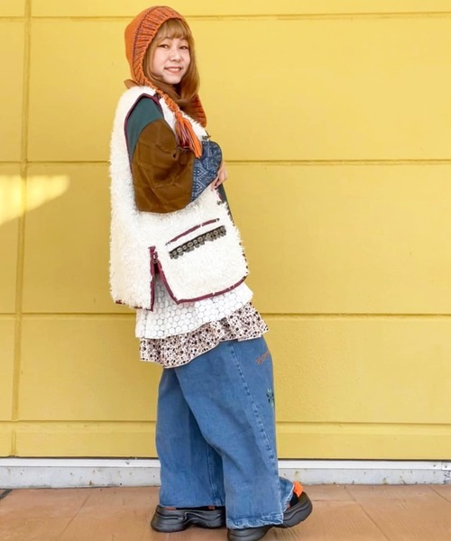 チャイハネ(チャイハネ)の「【チャイハネ】ディルバル ベルボトム風デニムパンツ(デニムパンツ・レディース・ダークブルー/ライトブルー・FREE)」の8枚目の写真