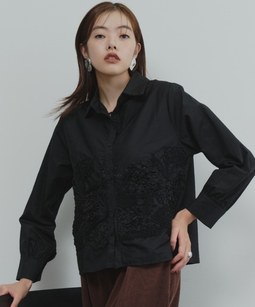 セール】ボタニカル刺繍クロップトシャツ（シャツ/ブラウス）｜DFFUR