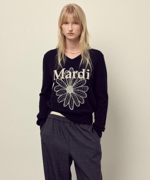 Mardi Mercredi(マルディメクルディ)の「CASHMERE V NECK FLOWERMARDI / カシミヤ Vネック フラワーマルディ ニット(ニット/セーター・レディース・ネイビー/ブラック/グレー・FREE)」の13枚目の写真