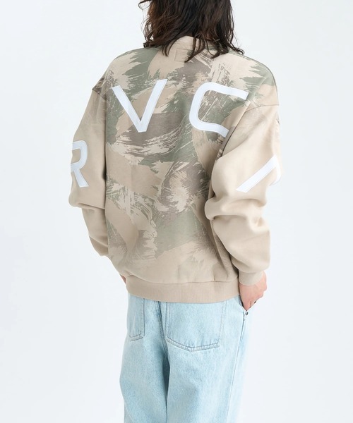 RVCA(ルーカ)の「RVCA メンズ FADE BACK SIDE ARCH RVCA トレーナー 【2025年秋冬モデル】 @autumn/ルーカフェードバックプリントロゴスウェットトレーナー(スウェット・メンズ・ブラック/ベージュ系その他/ホワイト系その他/アイボリー・SMALL/MEDIUM/LARGE/X-LARGE)」の8枚目の写真
