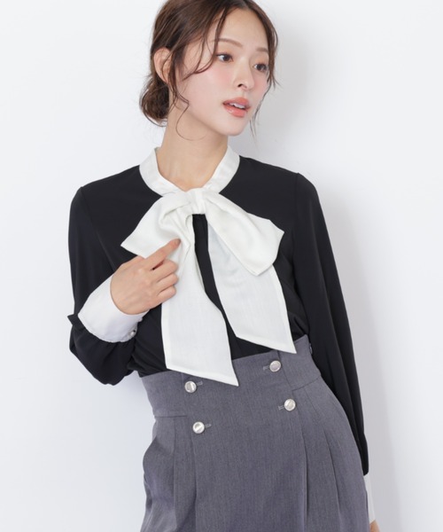 JILL by JILL STUART(ジルバイジルスチュアート)の「◇ ビッグボウタイブラウス(シャツ/ブラウス・レディース・ホワイト/ブラック/ピンク・FREE)」の1枚目の写真