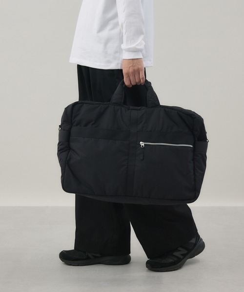 kuros'（クロス）の「【kuros’オリジナル】高密度織ナイロンボストンバッグ 豊岡産（ボストンバッグ・レディース・ブラック・FREE）」の2枚目の写真