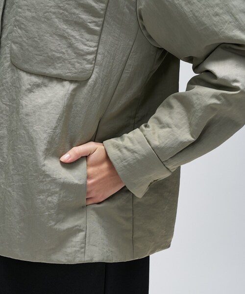 cloenc（クロエンス）の「ライトパディングジャケット（ブルゾン・レディース・ライトベージュ/オリーブ/ブラック・02/01）」の17枚目の写真