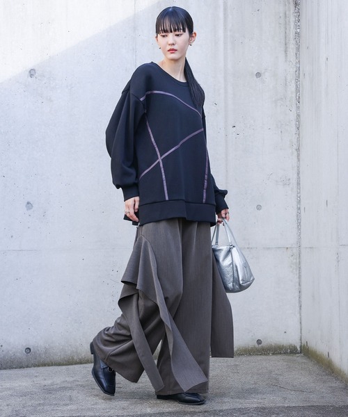 kOhAKU（コハク）の「『フレアモチーフワイドパンツ』（その他パンツ・レディース・ブラック/チャコール・2/1）」の22枚目の写真