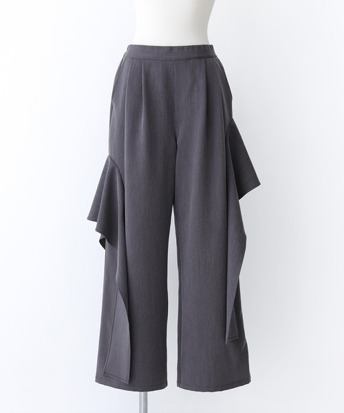 kOhAKU（コハク）の「『フレアモチーフワイドパンツ』（その他パンツ・レディース・ブラック/チャコール・2/1）」の16枚目の写真