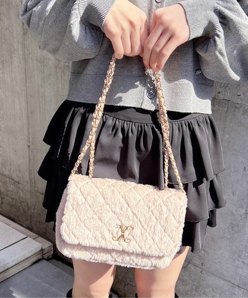 INGNI（イング）の「フェイクファーキルティングショルダーバッグ（ショルダーバッグ・レディース・オフホワイト/ピンク/ベージュ・-）」の7枚目の写真