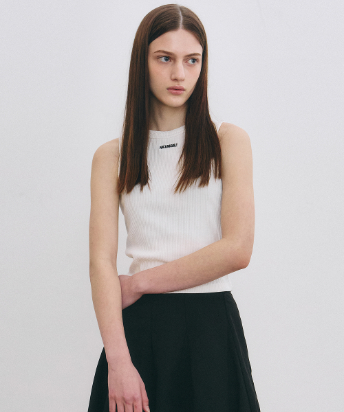 NICK&NICOLE(ニックアンドニコール)の「MINIMAL CROP SLEEVELESS TOP_IVORY(Tシャツ/カットソー・レディース・その他・FREE)」の3枚目の写真