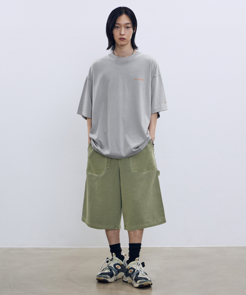 F.ILLUMINATE(フィルミネイト)の「タググラフィティTシャツ - グレー(Tシャツ/カットソー・レディース・その他・SMALL/MEDIUM/LARGE)」の5枚目の写真