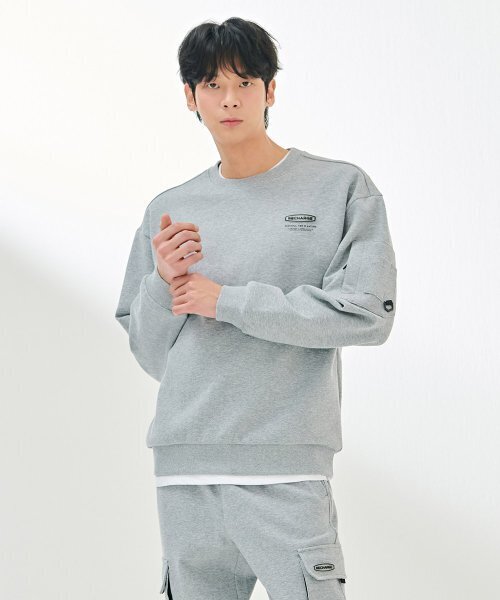 CHASECULT(チェイスカルト)の「男性袖ポケットスウェット-DARK5111B0B(スウェット・メンズ・ライトグレー・100/105/110/95)」の5枚目の写真