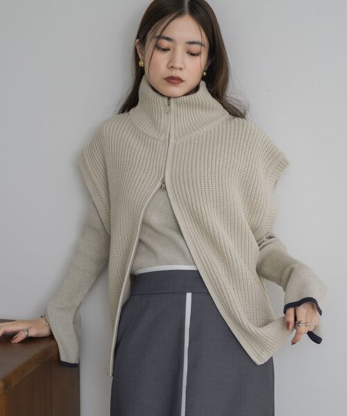 ems excite（エムズエキサイト）の「W ZIP ニットベスト（ベスト・レディース・ブラウン/チャコールグレー/ライトグレー・FREE）」の4枚目の写真