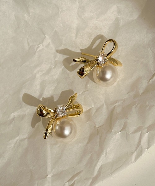yu-ka(ユーカ)の「YU-KA:リボン&パール スタッドピアス ribbon&Pearl stud pierce(ピアス(両耳用)・レディース・ゴールド・FREE)」の1枚目の写真