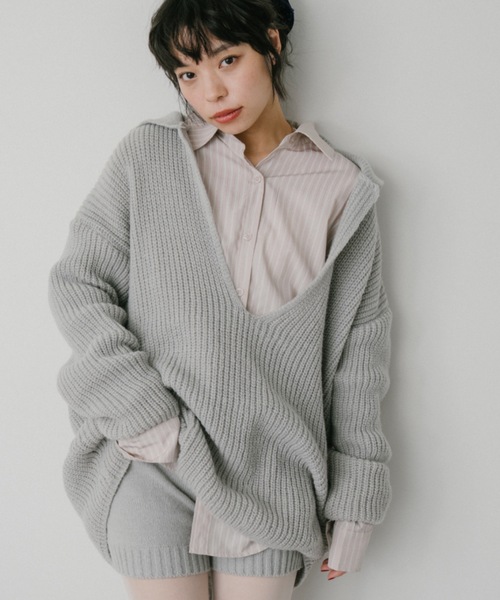 DRWCYS（ドロシーズ）の「スキッパーニットセットアップ（セットアップ・レディース・グレー/チャコールグレー/ネイビー・FREE）」の4枚目の写真