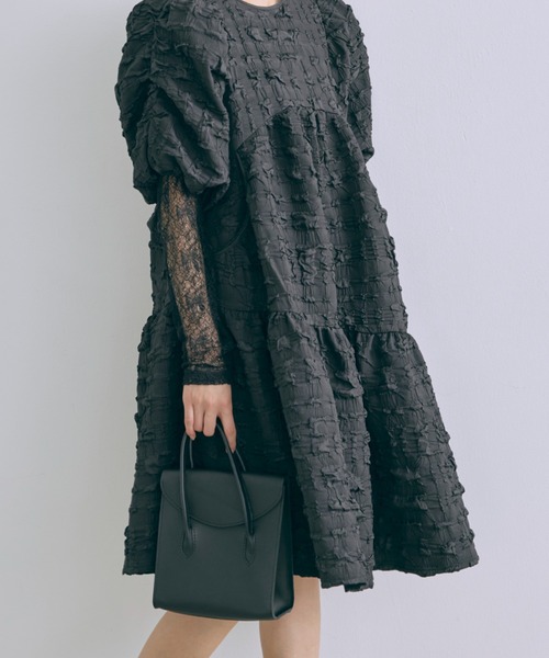 EN NEUME(エンノイム)の「Soft Stretch Lace Top(Tシャツ/カットソー・レディース・ブラック/ホワイト・FREE)」の21枚目の写真