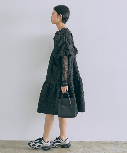 EN NEUME(エンノイム)の「Soft Stretch Lace Top(Tシャツ/カットソー・レディース・ブラック/ホワイト・FREE)」の6枚目の写真