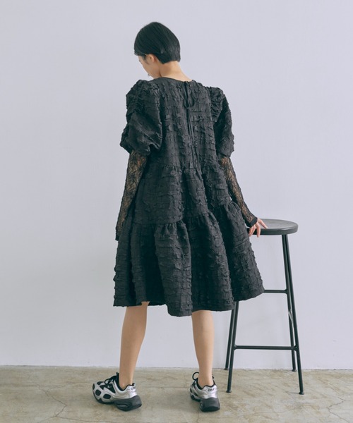 EN NEUME(エンノイム)の「Soft Stretch Lace Top(Tシャツ/カットソー・レディース・ブラック/ホワイト・FREE)」の7枚目の写真