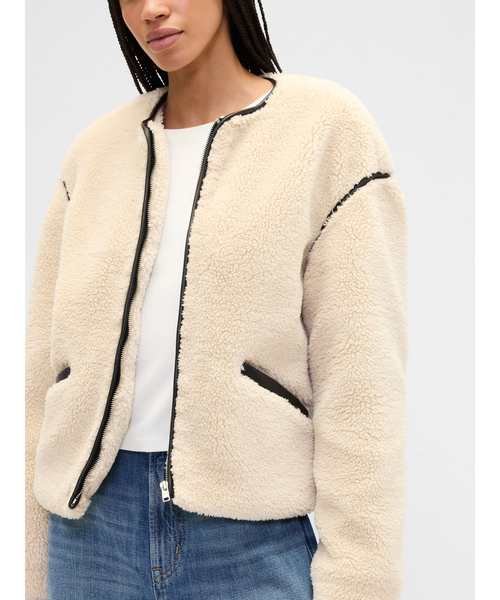GAP(ギャップ)の「リラックスフィット ボアジャケット(その他アウター・レディース・アイボリー・XXS/L/M/S/XS)」の1枚目の写真