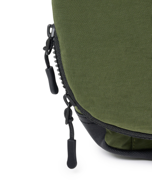 BROWNBREATH（ブラウンブレス）の「STRIVE MINI MESSENGER BAG - KHAKI（メッセンジャーバッグ・レディース・その他・ONE）」の7枚目の写真