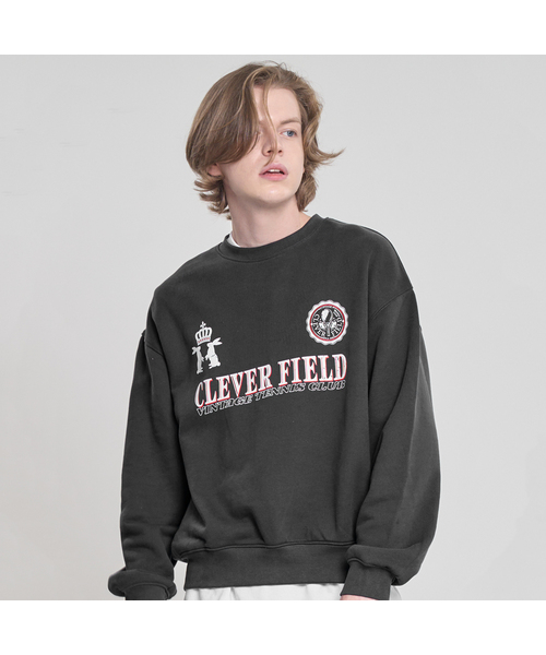 CLEVER FIELD(クレバーフィールド)の「シーズンエンブレムワイドスウェットシャツ_チャコール(スウェット・メンズ・チャコール・MEDIUM/X-LARGE/LARGE)」の1枚目の写真
