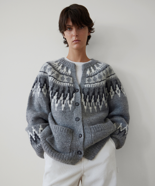 LEVAR（レバー）の「Wool 100% Noel Jacquard Cardigan - Melange Grey（ニット/セーター・レディース・ライトグレー・FREE）」の3枚目の写真