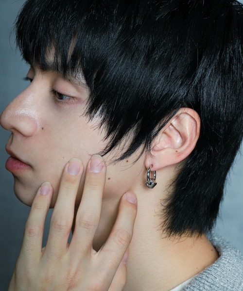 WEGO（ウィゴー）の「WEGO/Mモチーフイヤリング（ピアス（両耳用）・メンズ・その他2/その他1/その他4/その他3・FREE）」の2枚目の写真