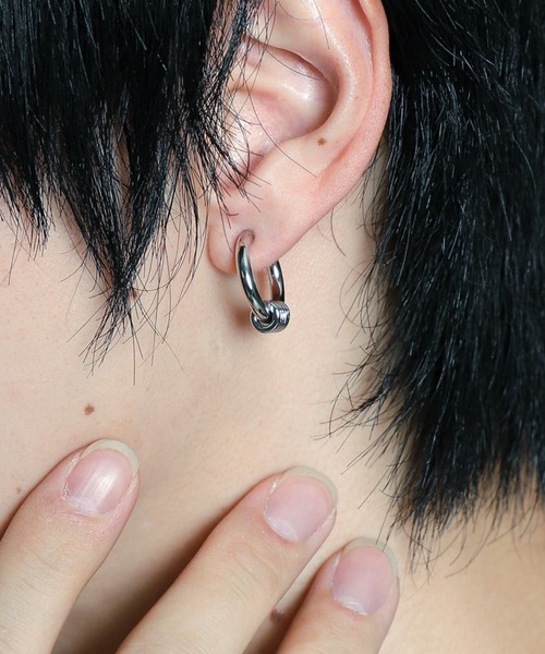 WEGO（ウィゴー）の「WEGO/Mモチーフイヤリング（ピアス（両耳用）・メンズ・その他2/その他1/その他4/その他3・FREE）」の3枚目の写真