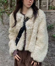 Doula Doula（ドゥーラドゥーラ）の「襟付きフェイクファーショートコート（その他アウター・レディース）」