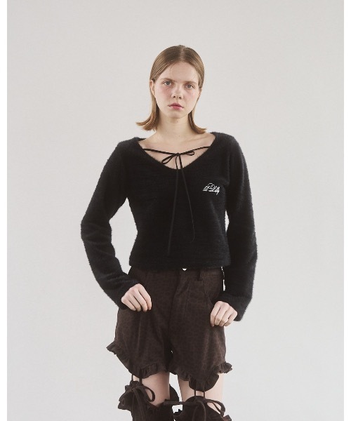 lilLilly（リルリリー）の「Vネックファートップス（ニット/セーター・レディース・ブラック・FREE）」の3枚目の写真