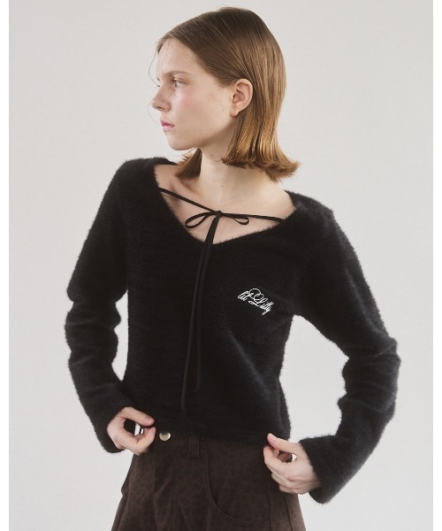 lilLilly（リルリリー）の「Vネックファートップス（ニット/セーター・レディース・ブラック・FREE）」の4枚目の写真