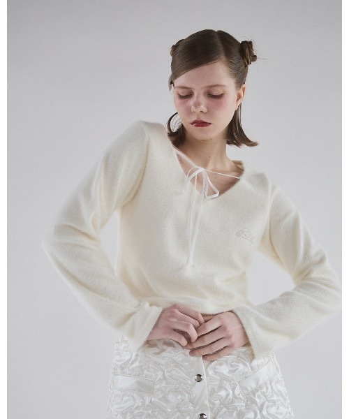 lilLilly（リルリリー）の「Vネックファートップス（ニット/セーター・レディース・ブラック・FREE）」の9枚目の写真