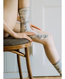 SOOPUI（スープイ）の「Plants tie-dye socks in gray（ソックス/靴下・レディース）」