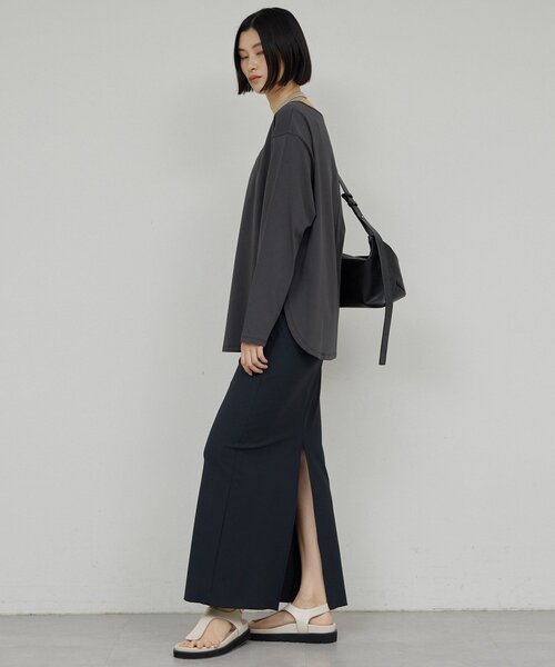 GALLARDAGALANTE（ガリャルダガランテ）の「【手洗い可】ラウンドヘムTee（Tシャツ/カットソー・レディース・ホワイト/チャコールグレー・FREE）」の17枚目の写真