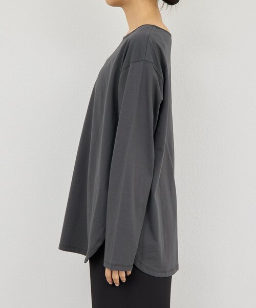 GALLARDAGALANTE（ガリャルダガランテ）の「【手洗い可】ラウンドヘムTee（Tシャツ/カットソー・レディース・ホワイト/チャコールグレー・FREE）」の20枚目の写真