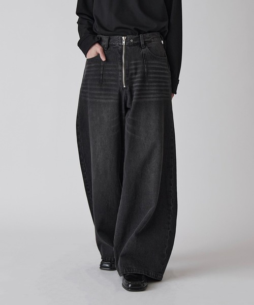 Lui's（ルイス）の「【Neucon】VINTAGE WASH BAGGY CURVE DENIM / ヴィンテージウォッシュバギーカーブデニムパンツ / セットアップ対応（デニムパンツ・メンズ・ブラック/インディゴブルー・1/2）」の3枚目の写真