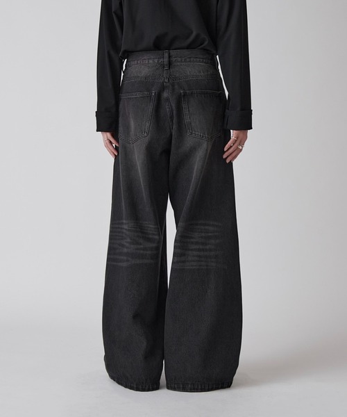 Lui's（ルイス）の「【Neucon】VINTAGE WASH BAGGY CURVE DENIM / ヴィンテージウォッシュバギーカーブデニムパンツ / セットアップ対応（デニムパンツ・メンズ・ブラック/インディゴブルー・1/2）」の6枚目の写真