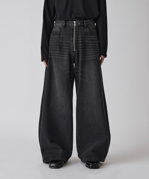 Lui's（ルイス）の「【Neucon】VINTAGE WASH BAGGY CURVE DENIM / ヴィンテージウォッシュバギーカーブデニムパンツ / セットアップ対応（デニムパンツ・メンズ・ブラック/インディゴブルー・1/2）」の4枚目の写真