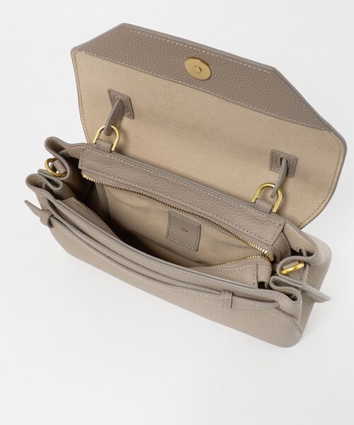 tov(トーヴ)の「<TOV> MIMI M(ショルダーバッグ・レディース・ベージュ/ブラック・FREE)」の14枚目の写真