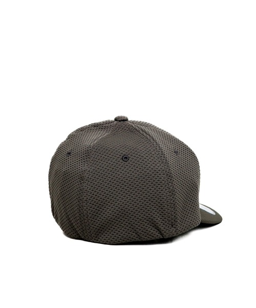 FLEXFIT（フレックスフィット）の「【Flexfit】3D Hexagon Stretch Jersey Cap（キャップ・メンズ・ダークグレー/ブラック/ホワイト・L-XL/S-M）」の11枚目の写真