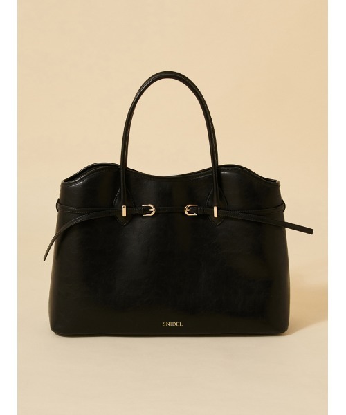SNIDEL（スナイデル）の「【WEB限定カラーあり】ソフトベルトトートバッグ（トートバッグ・レディース・マルチ/ブラック/ブラウン/ベージュ・F）」の2枚目の写真