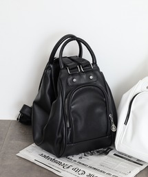 crossi（クロッシー）の「トライアングルフェイクレザー2WAYバッグ（バックパック/リュック）」