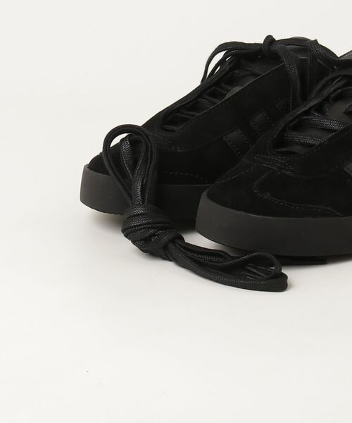 Y-3（ワイスリー）の「Y-3 GAZELLE（スニーカー・メンズ・ブラック×ホワイト・26.0cm/25.5cm/24.5cm/23.5cm/28.5cm/28.0cm/27.5cm/27.0cm/26.5cm/29.5cm/23.0cm/22.5cm/24.0cm）」の6枚目の写真