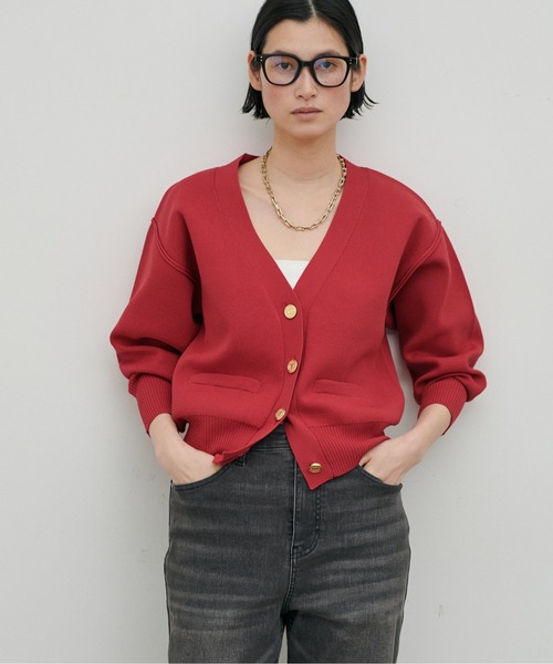 LARUTA（ラルータ）の「【LARUTA】お家で洗える金釦ポリニットカーディガン（カーディガン/ボレロ・レディース・サックスブルー/ライトベージュ/ブラック/レッド/アイボリー・FREE）」の5枚目の写真