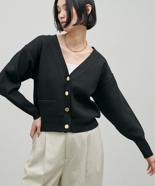LARUTA（ラルータ）の「【LARUTA】お家で洗える金釦ポリニットカーディガン（カーディガン/ボレロ・レディース・サックスブルー/ライトベージュ/ブラック/レッド/アイボリー・FREE）」の12枚目の写真
