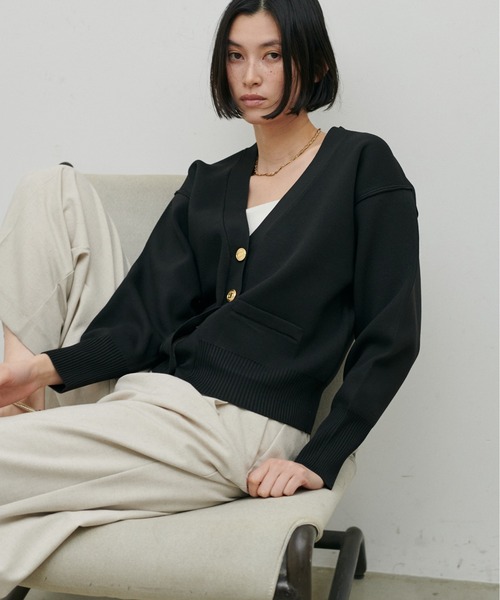 LARUTA（ラルータ）の「【LARUTA】お家で洗える金釦ポリニットカーディガン（カーディガン/ボレロ・レディース・サックスブルー/ライトベージュ/ブラック/レッド/アイボリー・FREE）」の11枚目の写真