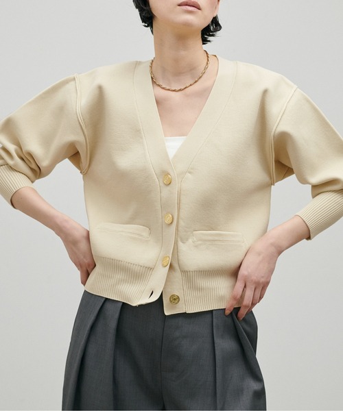 LARUTA（ラルータ）の「【LARUTA】お家で洗える金釦ポリニットカーディガン（カーディガン/ボレロ・レディース・サックスブルー/ライトベージュ/ブラック/レッド/アイボリー・FREE）」の16枚目の写真